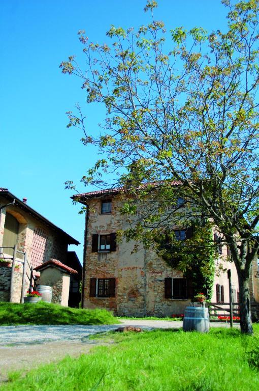 Agriturismo La Costa - Casa Vacanze Rovagnate Exterior photo